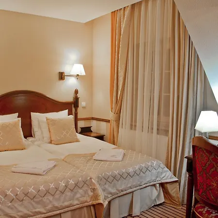 St. Bruno Hotel